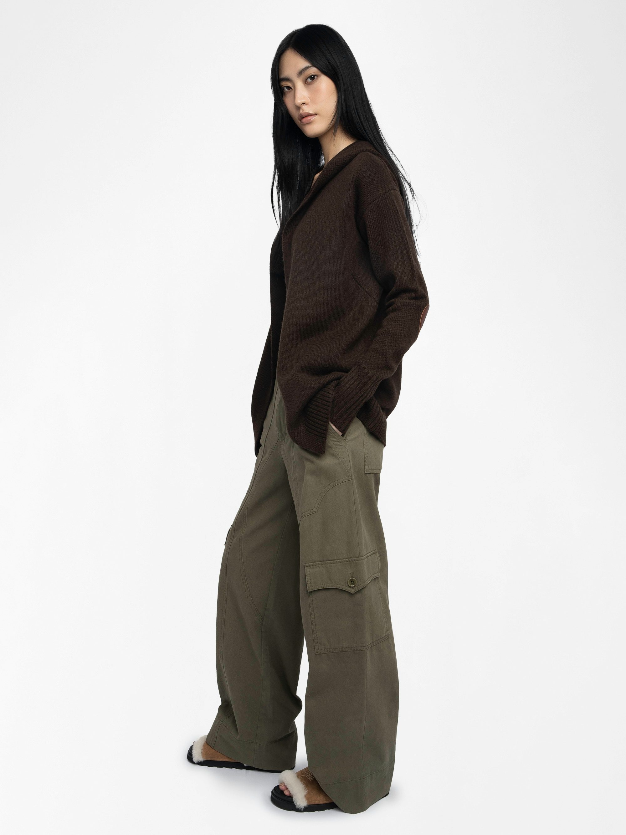 Cardigan Cosya - Hooded cardigan with western patch at elbows.